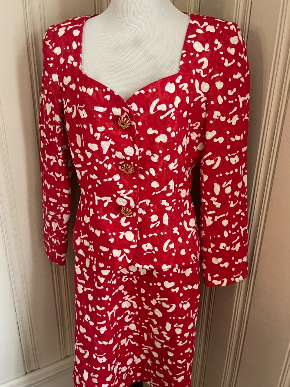 VINTAGE Rickie Freeman for Teri Jon Suit with sweetheart neckline